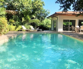 villa avec piscine à 200m de la plage Pereire