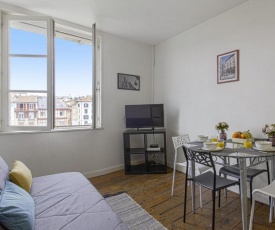 Beautiful flat with a view on the Nive river in Bayonne - Welkeys