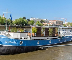 Péniche DJEBELLE