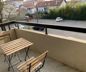 Appartement Biarritz, 1 pièce, 2 personnes - FR-1-239-675