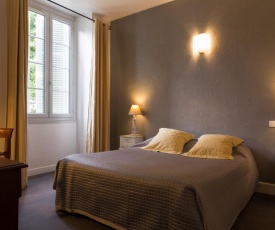 The Originals Boutique, Villa Montpensier, Pau (Inter-Hotel)