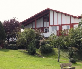 Hendaye plage, 6 à 8 couchages, piscine