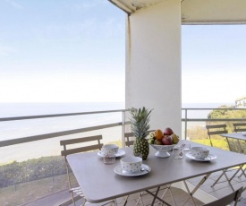 Bright T2 with balcony and sea view in Biarritz