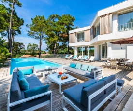 ARENA KEYWEEK Beautiful architect villa with swimming pool in Anglet