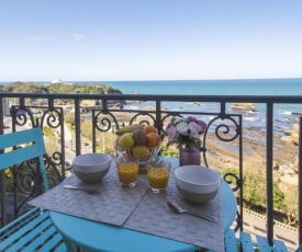 Charming studio with sea view & balcony in the heart of Biarritz - Welkeys