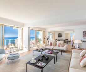 Incredible Sea View appartment with Highest Quality Services - Rare on Biarritz