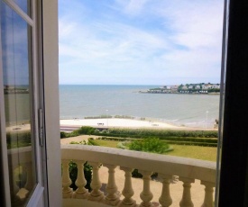 Appartement Royan, 1 pièce, 3 personnes - FR-1-305-1499