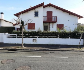 Maison Hendaye, 7 pièces, 12 personnes - FR-1-239-492