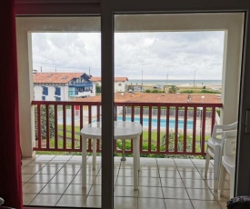 Flat with SWIMMING POOL 5min from the BEACH