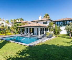 Villa Julia - Contemporary Villa with heated pool in Anglet