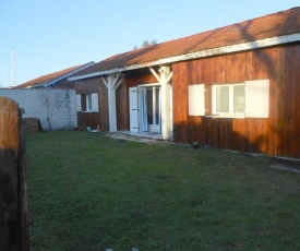 Maison de 2 chambres a Gujan Mestras avec jardin clos et WiFi a 3 km de la plage