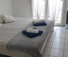 T2 Cosy - Lit King Size - parking privé gratuit - wifi - 2 ou 3 lits au choix - centre ville - proche gare