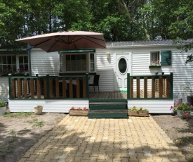 Mobil -home dans un camping arboré et calme