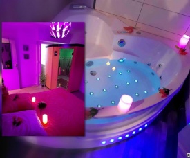 Spa et Sauna Privatif à Biscarosse Plage pour Nuit Romantique balnéothérapie et sauna accessible toute l année dans l appartement petit dejeuner et repas en option reglement sur place