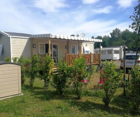 Bungalow de 3 chambres a Saint Julien en Born avec piscine partagee jardin amenage et WiFi a 4 km de la plage