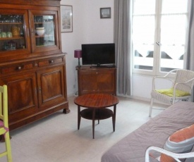 Appartement Saint-Martin-de-Ré, 2 pièces, 4 personnes - FR-1-544-17