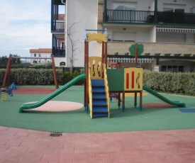 T2 Hendaye piscine et parc enfants proche plage