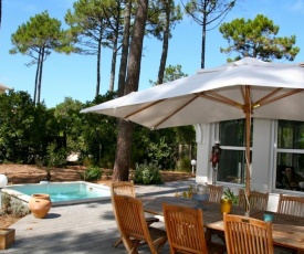 High standard Villa with mini Pool, amazing terrace and garden, close to the beach