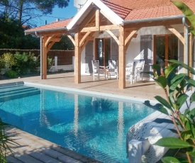 Villa de 3 chambres a Soulac sur Mer avec piscine privee et jardin clos a 600 m de la plage