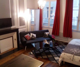 STUDIO 21 cosy dans le centre de LIMOGES