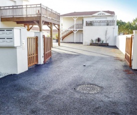 Apartment Les Patios de Flore