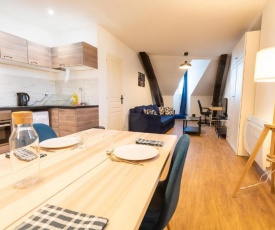 Appartement cœur de ville, au calme, WiFi, Four, Lave/Sèche Linge